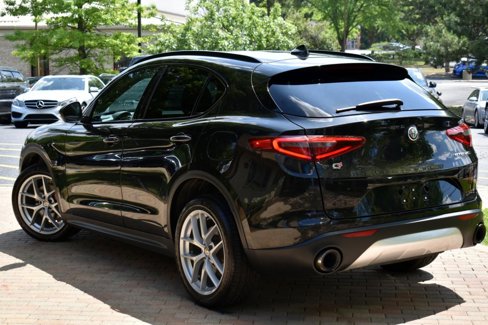 Used 2018 Alfa Romeo Stelvio Ti Sport image 9