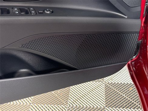 New 2025 Hyundai Elantra SE image 21