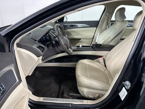 Used 2017 Lincoln MKZ Premiere image 11
