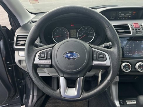 Used 2018 Subaru Forester 2.5i Premium w/ All-Weather Package image 16