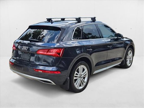 Used 2019 Audi Q5 Prestige w/ Prestige Package image 5