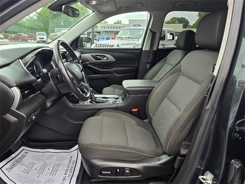 Used 2021 Chevrolet Traverse LT image 11