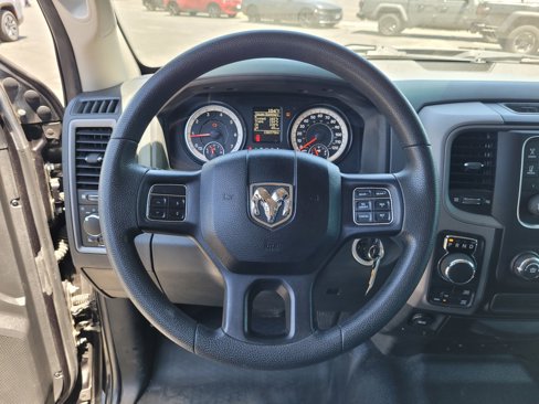 Used 2017 RAM 1500 Tradesman image 13