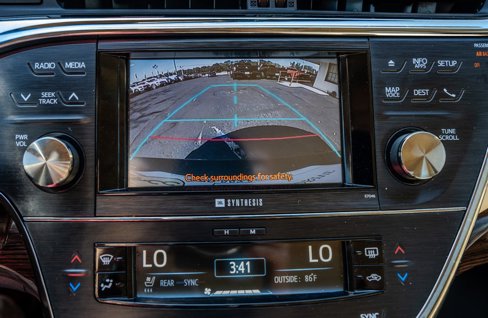 Used 2013 Toyota Avalon Limited image 21