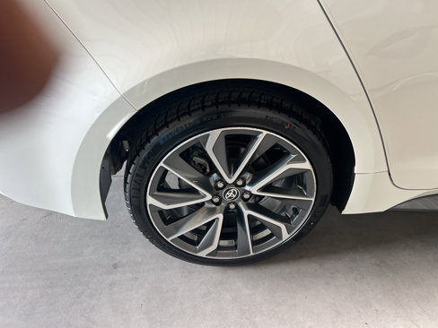 Used 2021 Toyota Corolla SE image 9