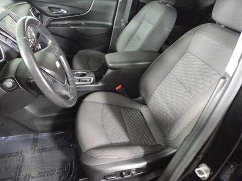Used 2020 Chevrolet Equinox LT w/ Driver Convenience Package image 18