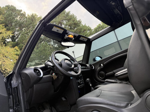 Used 2014 MINI Cooper Convertible image 14