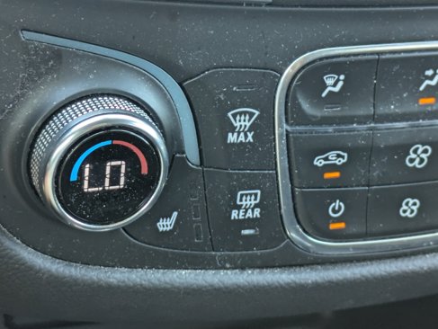 Used 2022 Chevrolet Equinox LT image 20