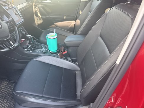 Used 2018 Volkswagen Tiguan SE image 10