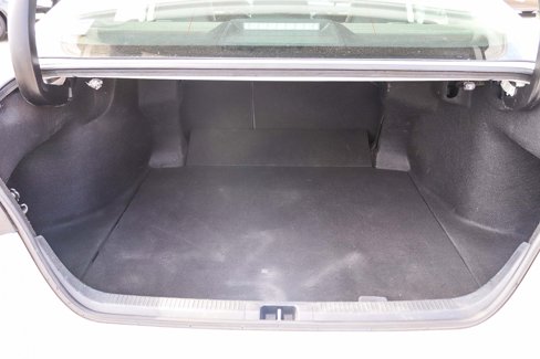 Used 2023 Toyota Camry SE image 13