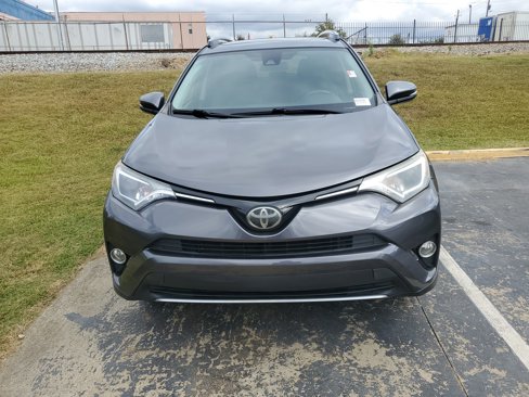 Used 2017 Toyota RAV4 XLE image 2