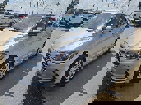 Used 2018 Hyundai Elantra SE w/ Cargo Package image 7