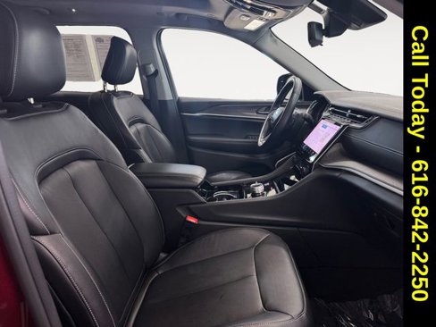 Used 2022 Jeep Grand Cherokee L Limited image 21