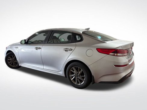 Used 2019 Kia Optima LX image 2