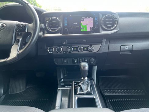 Used 2019 Toyota Tacoma TRD Sport image 25