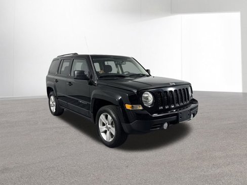 Used 2016 Jeep Patriot Latitude image 11