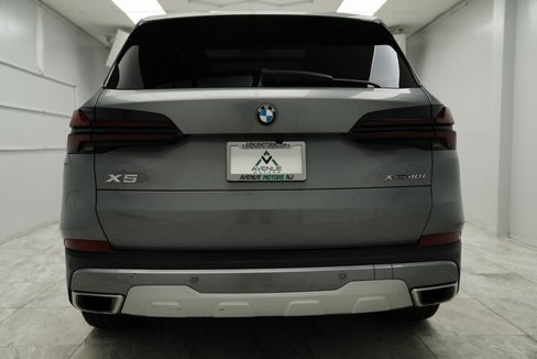 Used 2024 BMW X5 xDrive40i w/ Premium Package image 6