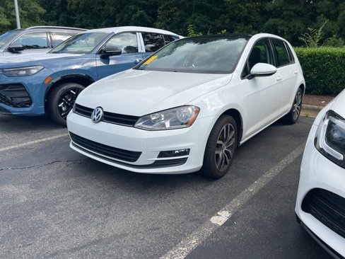 Used 2016 Volkswagen Golf SE image 11