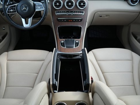 Certified 2022 Mercedes-Benz GLC 300 4MATIC w/ Premium Package Lite image 31