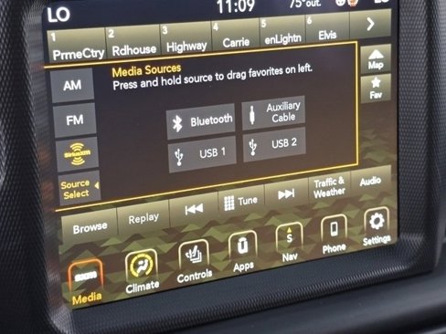 Used 2021 Jeep Wrangler Unlimited Sahara image 9