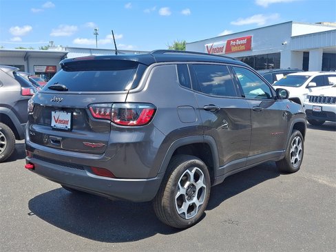 Used 2022 Jeep Compass Trailhawk image 6