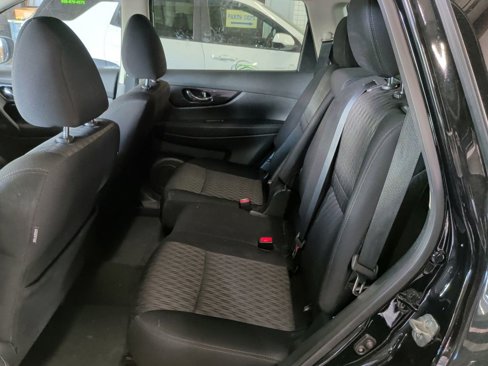 Used 2019 Nissan Rogue SV w/ Premium Package image 12
