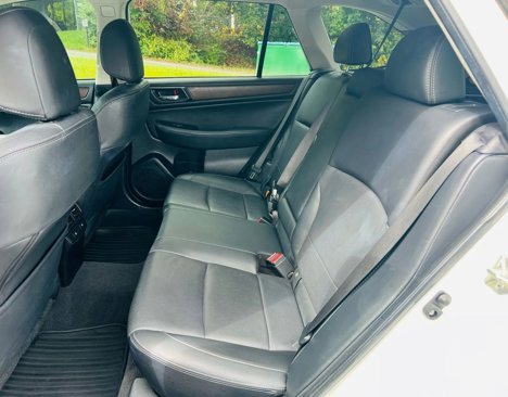 Used 2017 Subaru Outback 3.6R Limited image 23