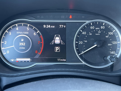 New 2025 Nissan Versa SR w/ Trunk Package image 19