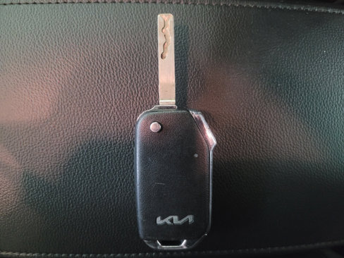 Used 2023 Kia Soul LX w/ LX Technology Package image 32