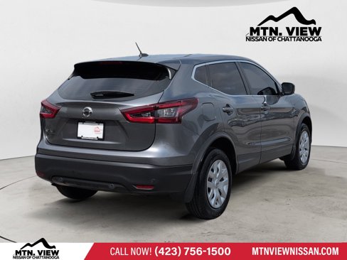 Used 2020 Nissan Rogue Sport S image 3