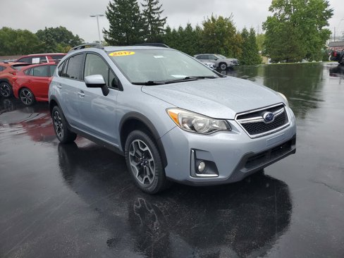 Used 2017 Subaru Crosstrek 2.0i Premium w/ Moonroof Package image 4