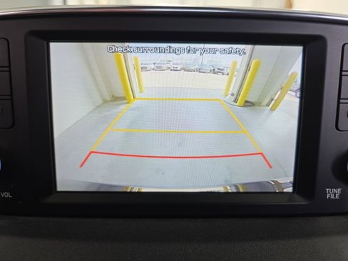 Used 2019 Hyundai Santa Fe SEL image 9