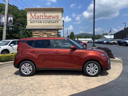Used 2022 Kia Soul LX image 4