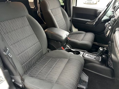 Used 2012 Jeep Wrangler Unlimited Sport image 15