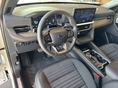 New 2025 Ford Explorer ST-Line image 9