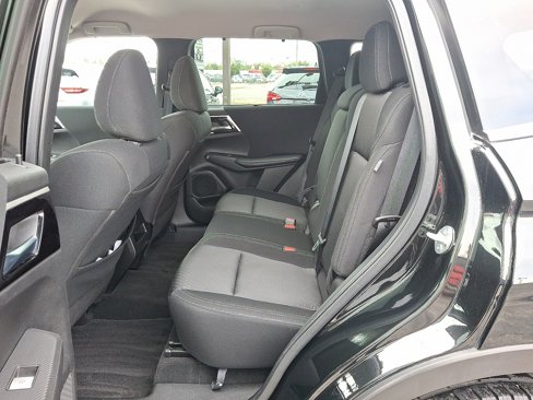 Used 2022 Mitsubishi Outlander ES image 11