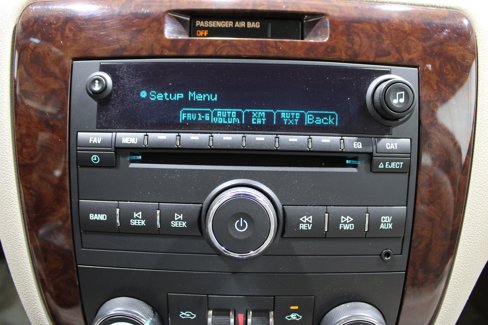 Used 2011 Chevrolet Impala LTZ image 16