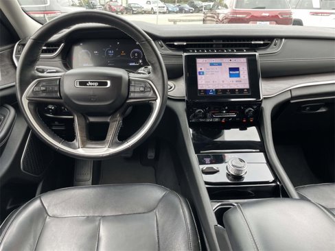 Used 2022 Jeep Grand Cherokee Limited image 15