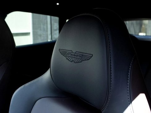 Used 2025 Aston Martin DBX 707 image 10