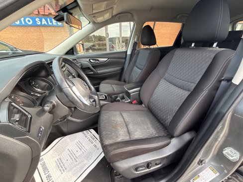 Used 2020 Nissan Rogue SV w/ Premium Package image 14