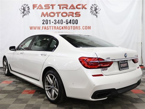 Used 2016 BMW 750i xDrive image 4