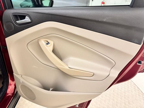 Used 2014 Ford Escape Titanium w/ Equipment Group 401A image 17