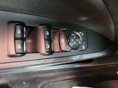 Used 2017 Ford Fusion SE w/ Fusion SE Technology Package image 22