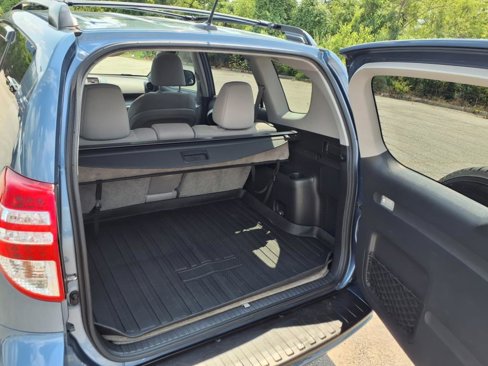 Used 2012 Toyota RAV4 FWD image 30