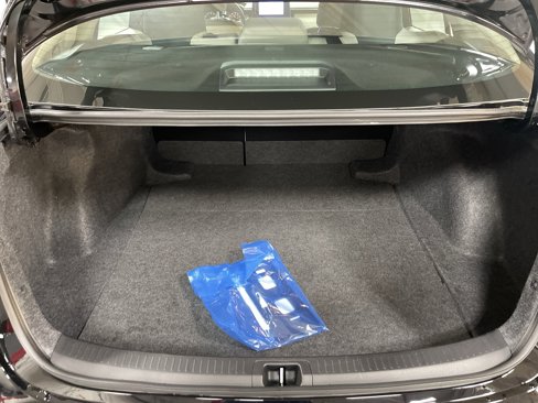 Used 2025 Toyota Corolla LE image 34