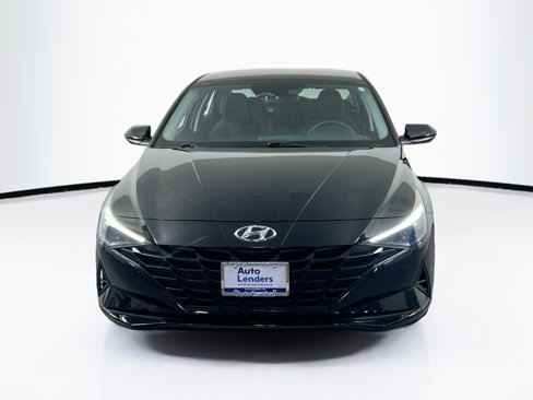 Used 2023 Hyundai Elantra SEL w/ Cargo Package image 2