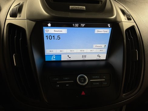 Used 2017 Ford Escape SE w/ Equipment Group 201A image 21