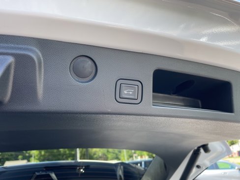 New 2026 GMC Terrain Elevation w/ Elevation Premium Package image 13