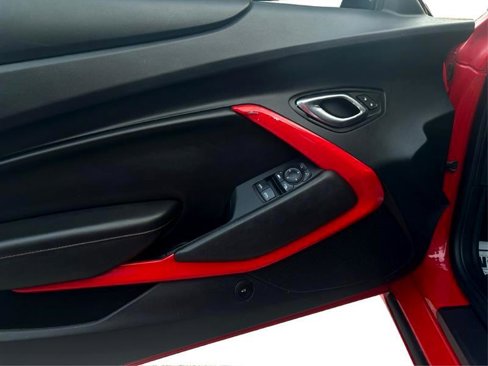 Used 2017 Chevrolet Camaro LT w/ RS Package image 10