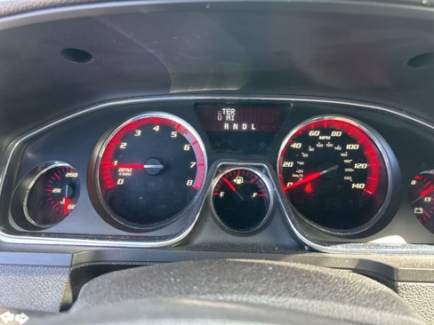 Used 2016 GMC Acadia SLE image 12